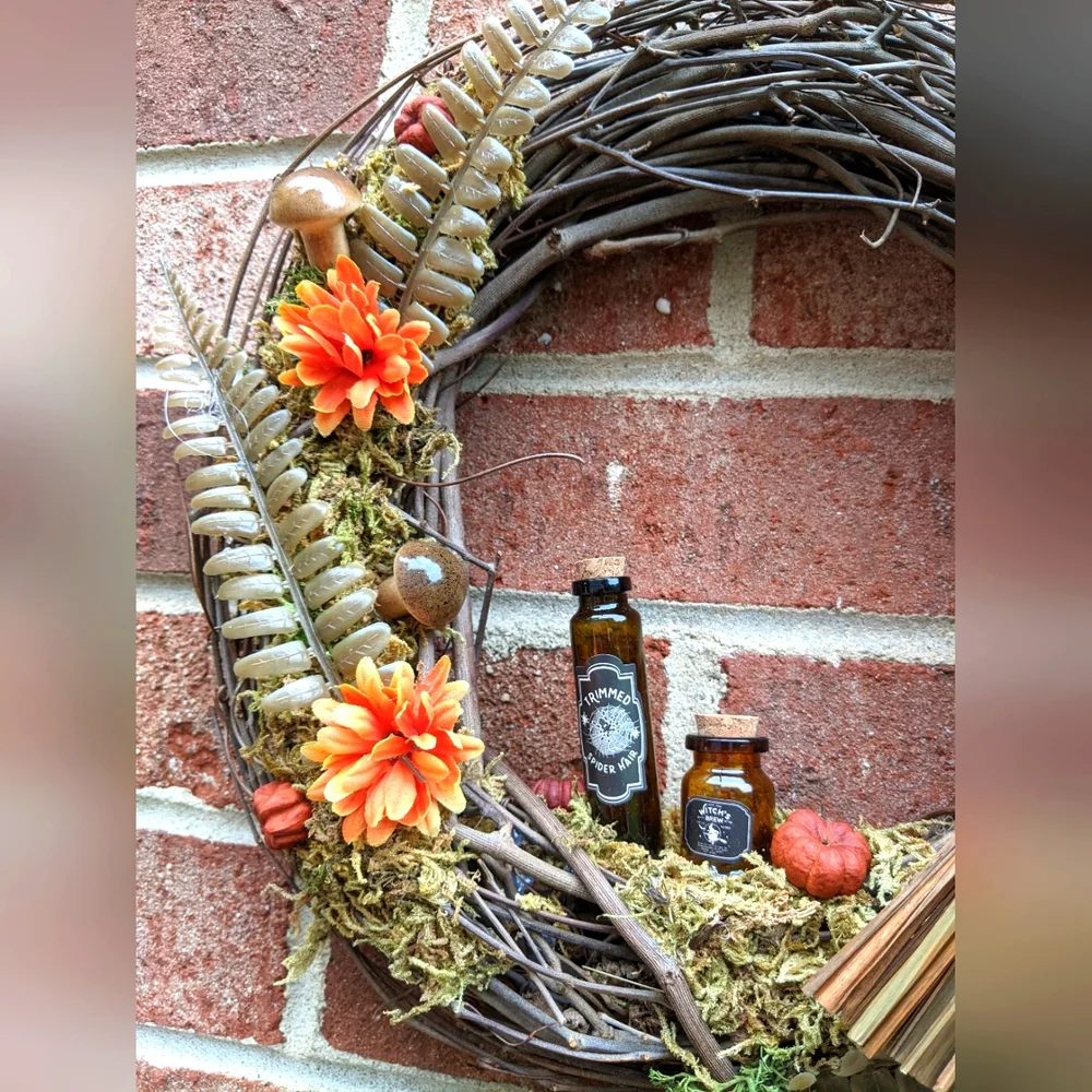 (Sold‼️) Witches Wreath - Picture 2 of 3